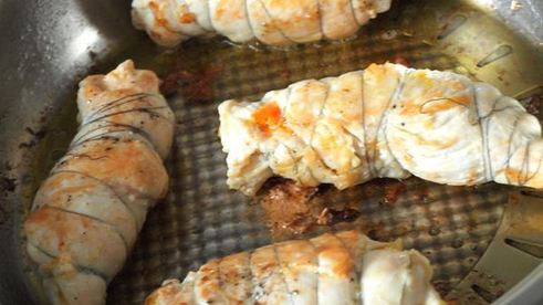 куриные рулетики с плавленным сыром