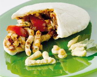 Ливанский рулет из мусаки