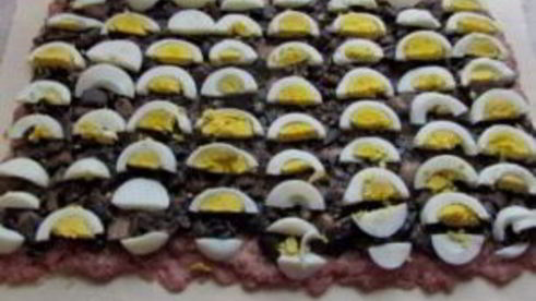 мясной рулет в тесте