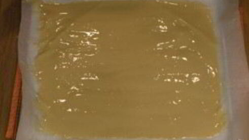 ореховый рулет с вареной сгущенкой