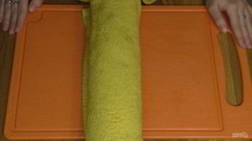 ореховый рулет с вареной сгущенкой