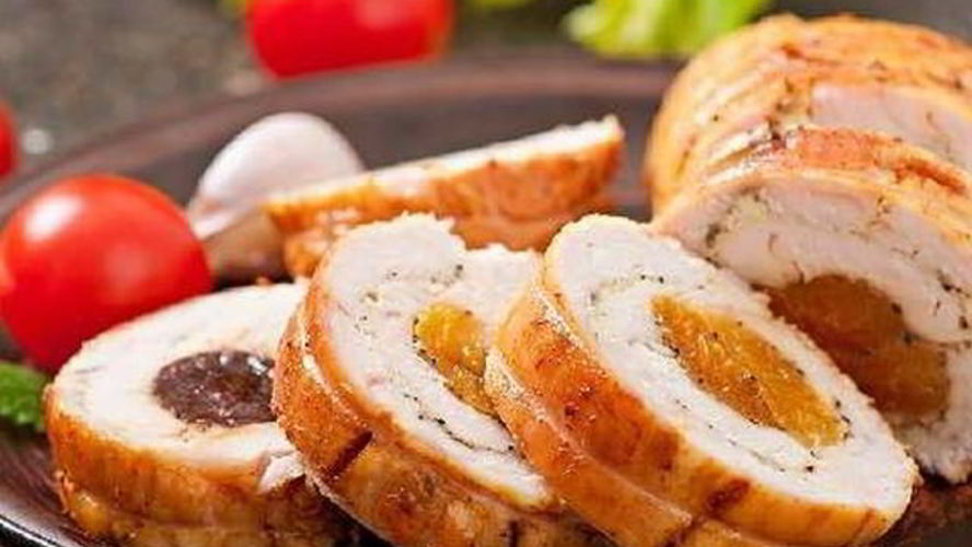 Рецепт праздничных куриных рулетиков