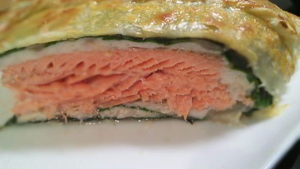 Рецепт Разноцветного рулета из лососевой форели