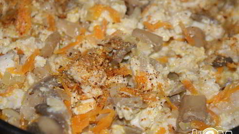 рулет из кабачка с курицей и грибами