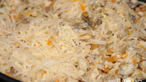 рулет из кабачка с курицей и грибами