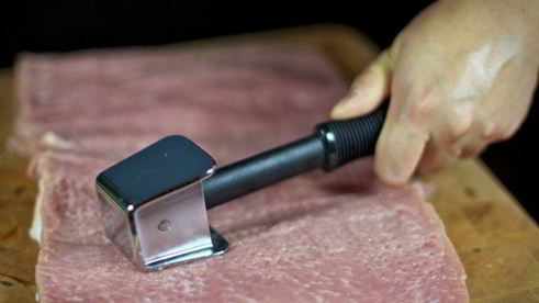 рулет из свинины с овощами