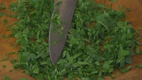 рулет с цукини, фаршированный рисом и грибами