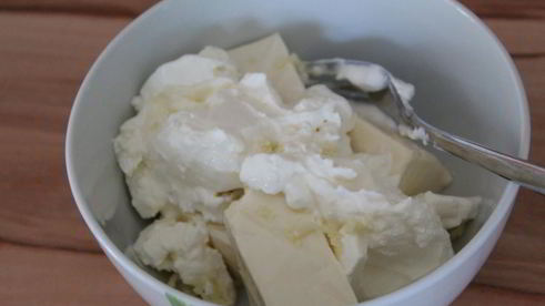 рулетики из кабачков с помидорами и сыром