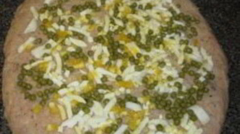 рыбный рулет с яйцом