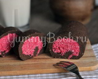 Шоколадно-кокосовый рулет без выпечки