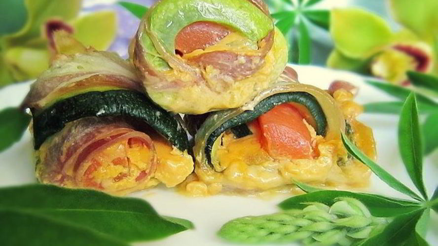 Рецепт закусочных рулетиков из кабачков