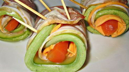 закусочные рулетики из кабачков