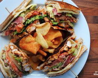 Клубный сэндвич с курицей