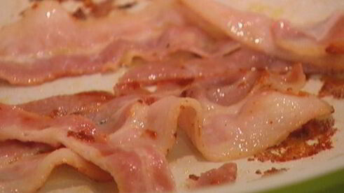 сэндвич с индейкой и беконом