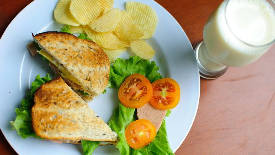 Рецепт сэндвича с колбасой