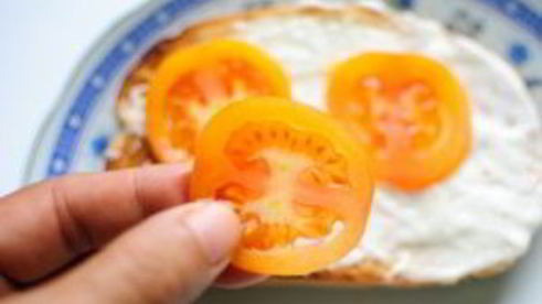 сэндвич с колбасой