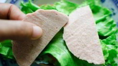 сэндвич с колбасой