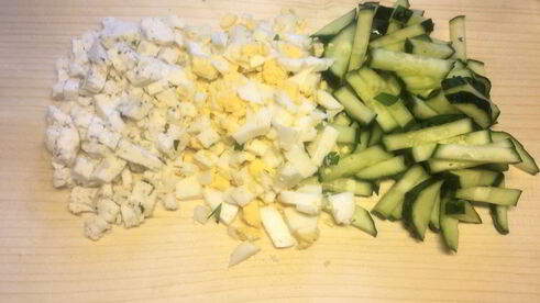 сэндвич с зеленым салатом