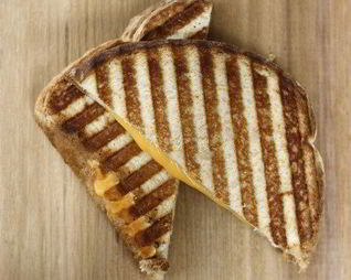 Сэндвичи на гриле с сыром и яблоками