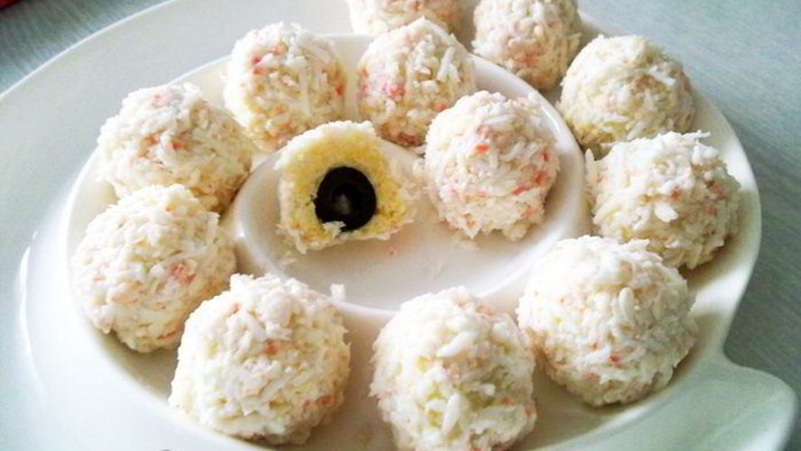 Рецепт сырных шариков с маслинами