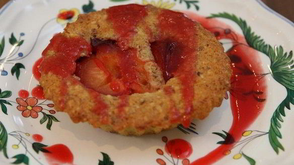 Рецепт Миндальных тарталеток со сливовым соусом