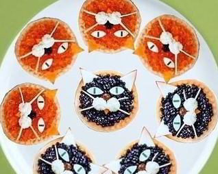 Тарталетки с икрой черной и красной