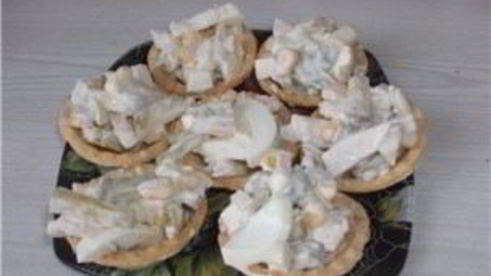 тарталетки с кальмарами