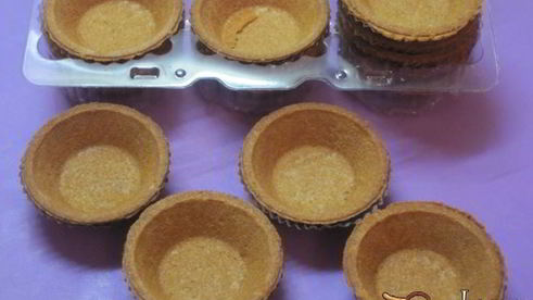 тарталетки с кремом из авокадо и семгой