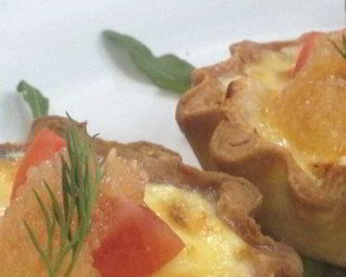 Тарталетки с морепродуктами и щучьей икрой