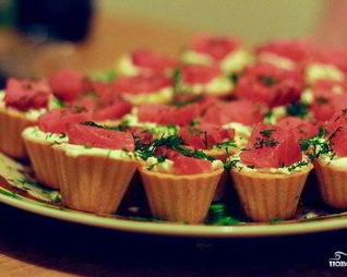 Тарталетки с рыбной начинкой