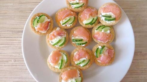 тарталетки с творожным сыром и семгой