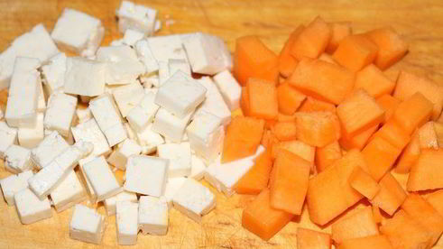 тарталетки с тыквой и фетой в сливочно-шпинатной заливке