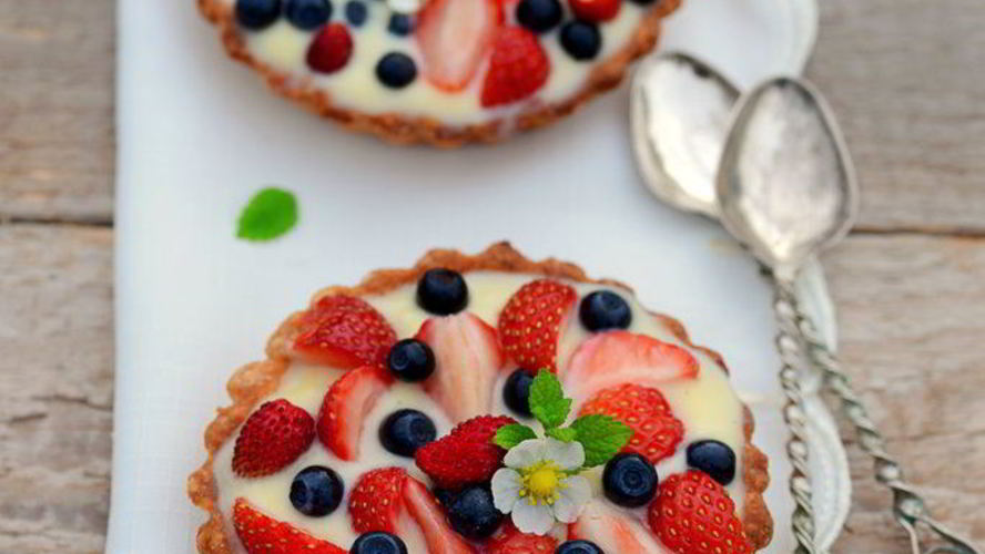 Рецепт тарталеток с заварным кремом и клубникой