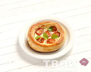 Мини тарты с фетой и черри