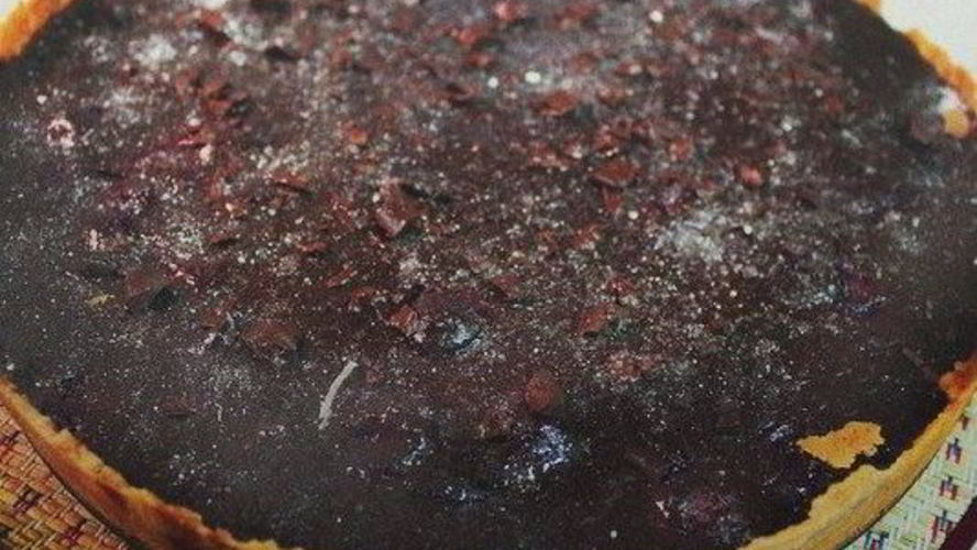 Рецепт шоколадного тарта с вишней