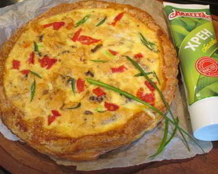 Тарт с лососем и овощами