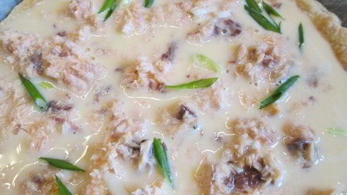 тарт с лососем и овощами