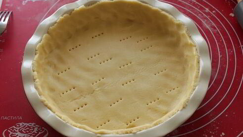 тарт с миндалем и яблоками