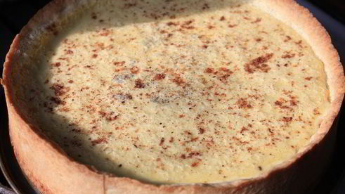 тарт с заварным кремом и мускатным орехом