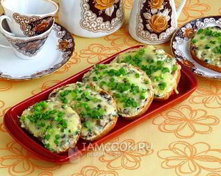 Тартинки с грибами и творогом