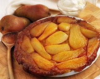 Тонкий грушевый тарт с корицей