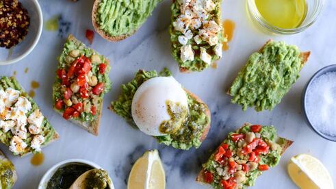 тосты с авокадо