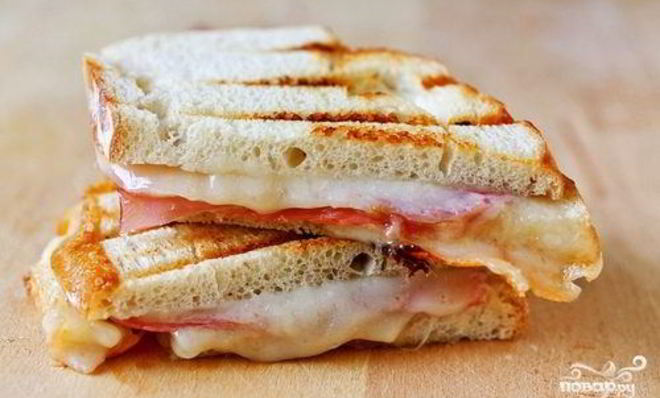 Тосты с ветчиной и сыром