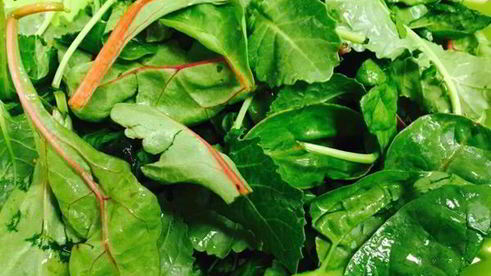 яичница с овощами и капустой кале