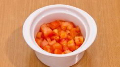 яичница с помидорами и моцареллой