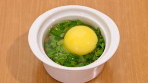 яичница с помидорами и моцареллой