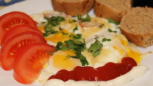 Рецепт Яичницы с сыром плавленным