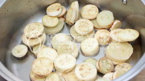 закуска из белых баклажан с морковью