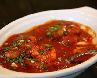 Закуска из креветок, томата и водки