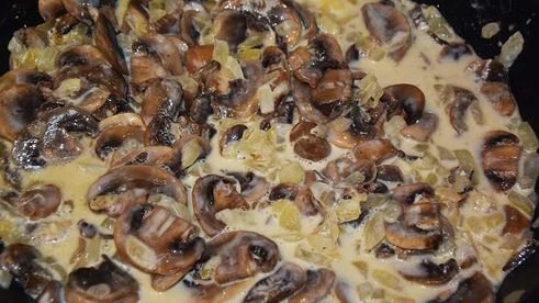 грибной жульен из шампиньонов